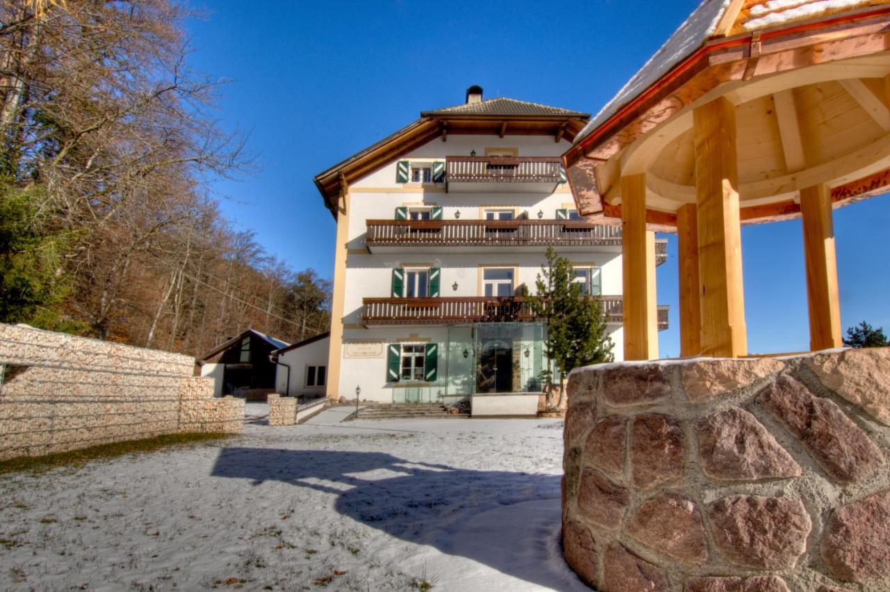 Apartments Waldquell Collalbo Chambre photo